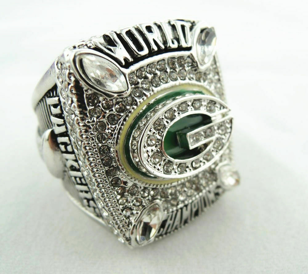 Green Bay Packers Replica Rings Shadowbox - CharityStars