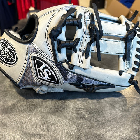 Louisville Slugger HD9 12.5" Glove