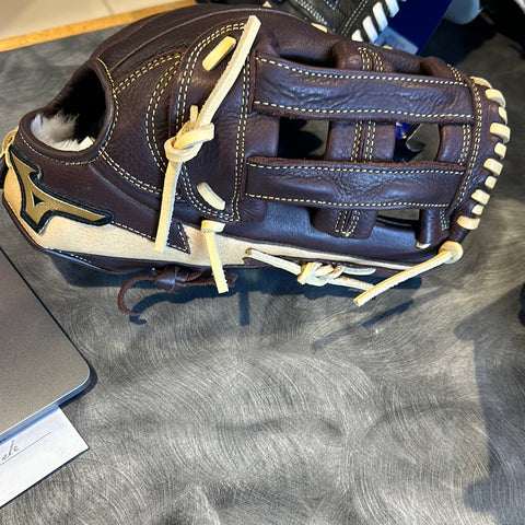 Mizuno GFN 12.5" Glove