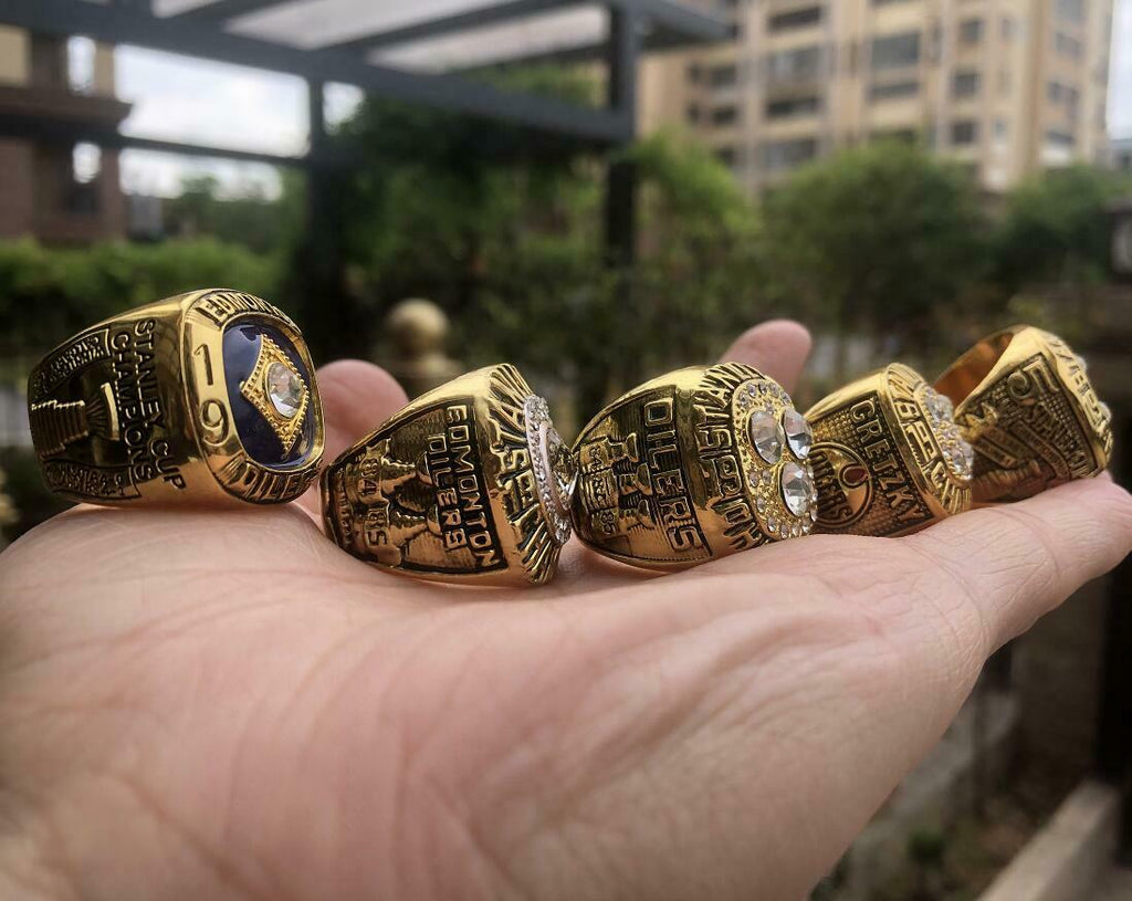 The Golden Knights Stanley Cup ring is insane 🤯 (via @Vegas Golden Kn... |  vegas golden knights ring | TikTok